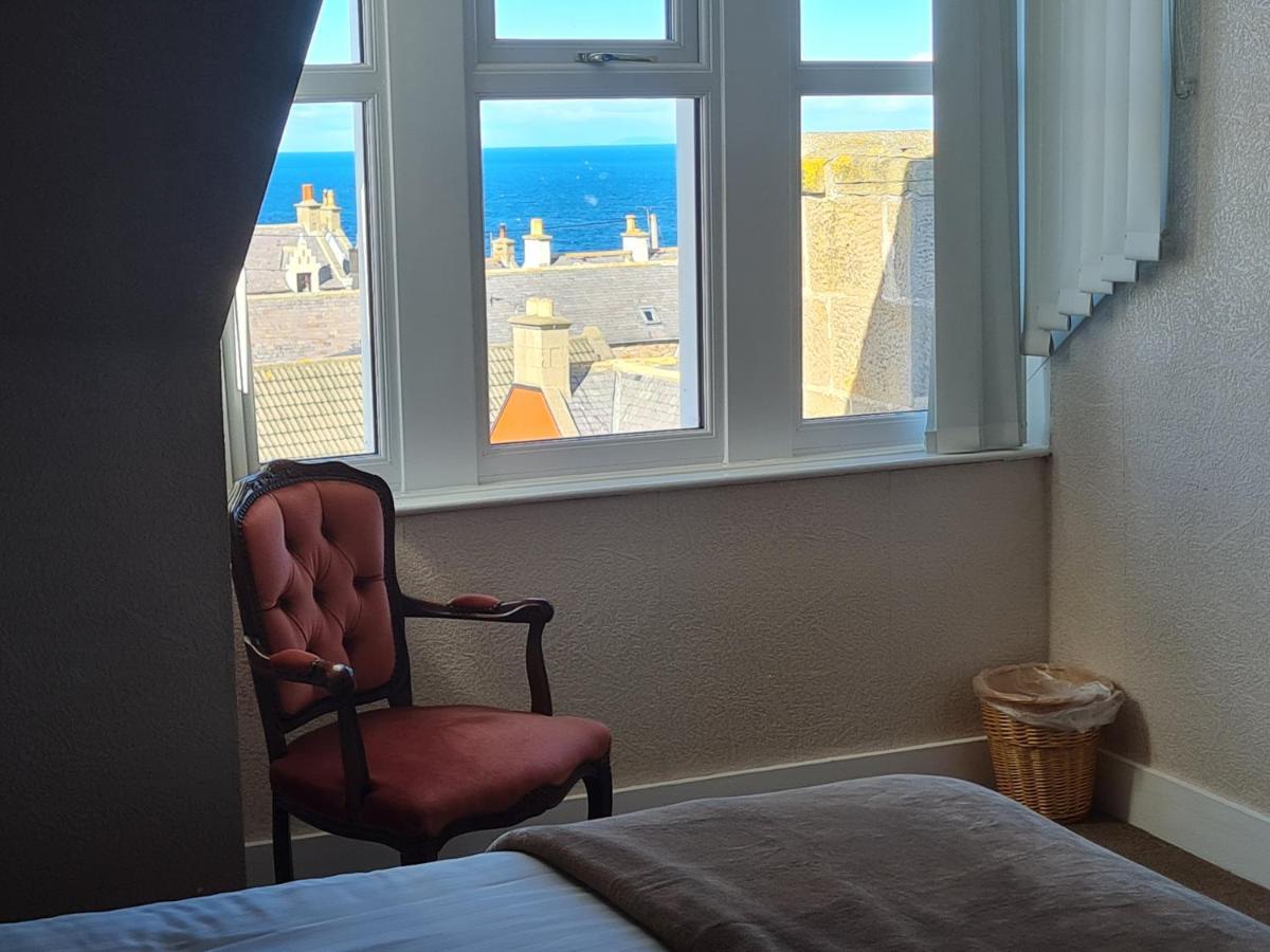 Victoria Hotel Portknockie Buitenkant foto